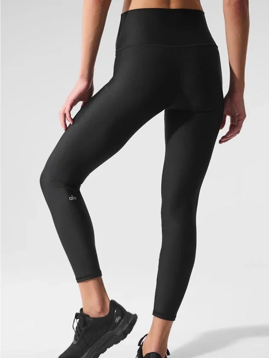 ALO Yoga 7/8 High-Waist Airlift Black Performance Legging Small LIKE NEW - Picture 1 of 7